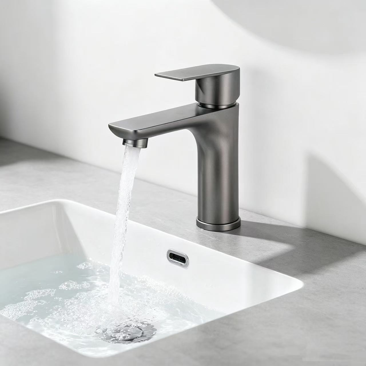 Modern Minimalist Hot & Cold Basin Faucet